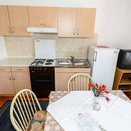 קרק Apartmani Jelica מראה חיצוני תמונה