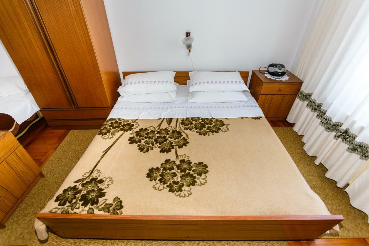 קרק Apartmani Jelica מראה חיצוני תמונה