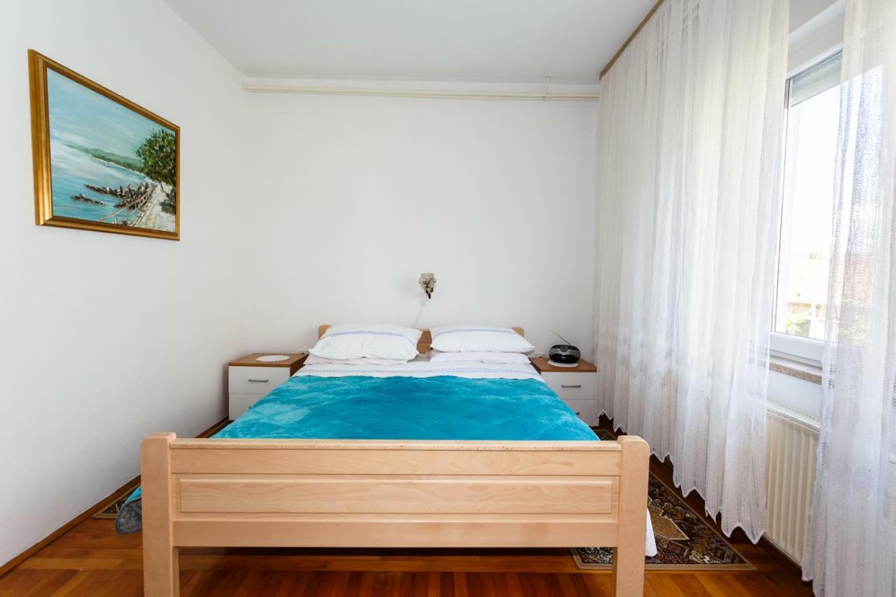 קרק Apartmani Jelica מראה חיצוני תמונה